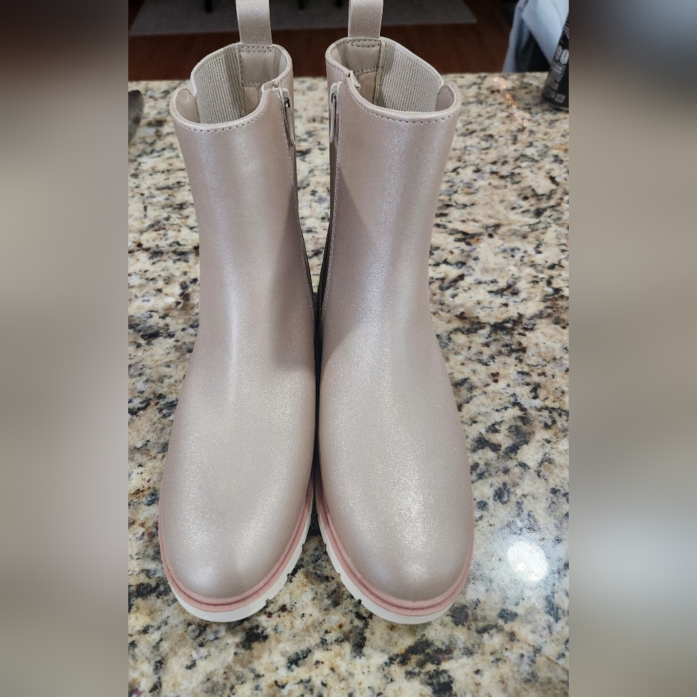 Kids Art Class Boots